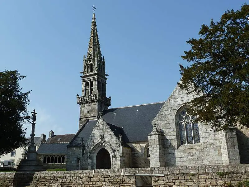 Saint-yvi (Eglise Notre Dame)
