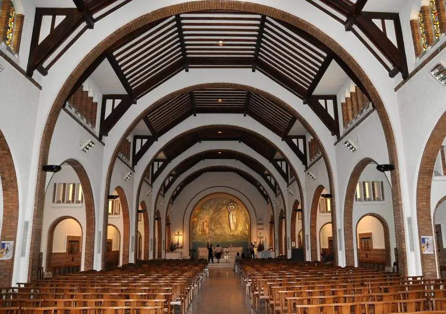 Sainte-bernadette (Paroisse Notre-dame D’auteuil)